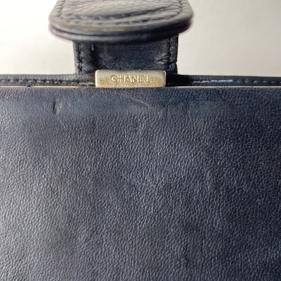Authentic Chanel Classic n Black Caviar Leather Cc French Kisslock Wallet - Picture 8 of 17